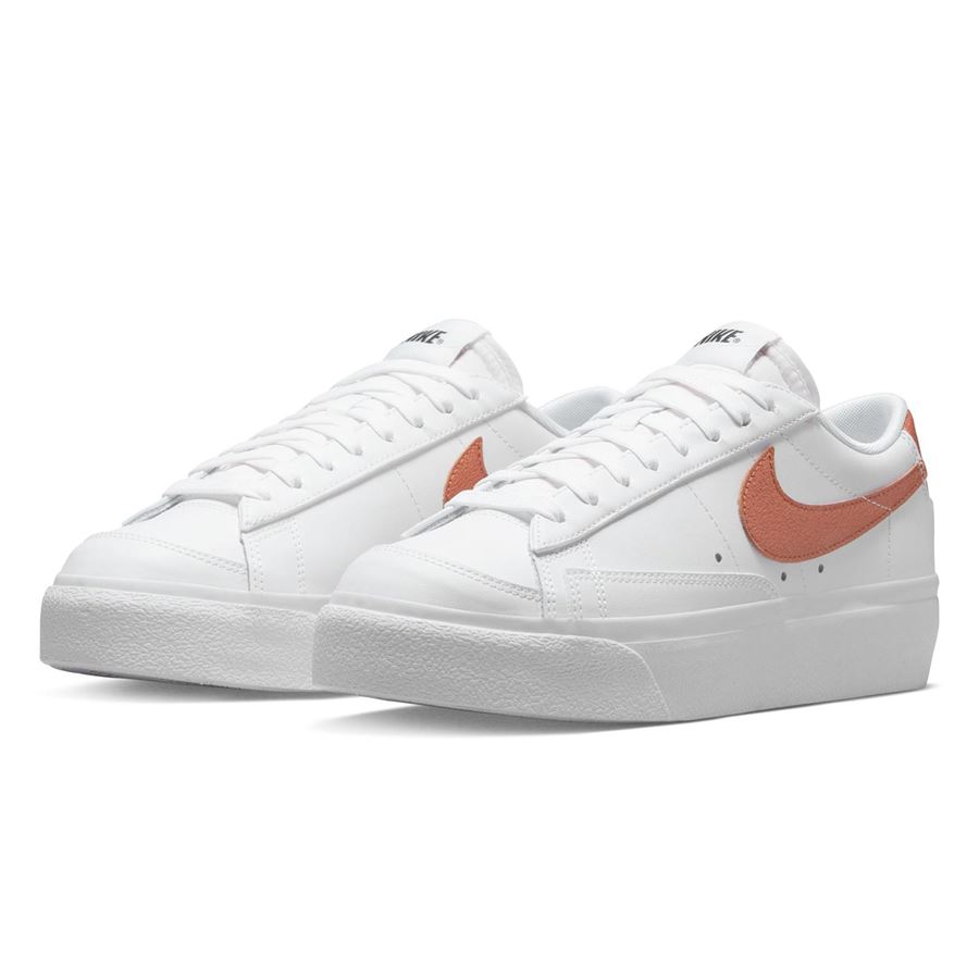 W BLAZER LOW PLATFORM ESSENTIAL Nike | DQ7571100