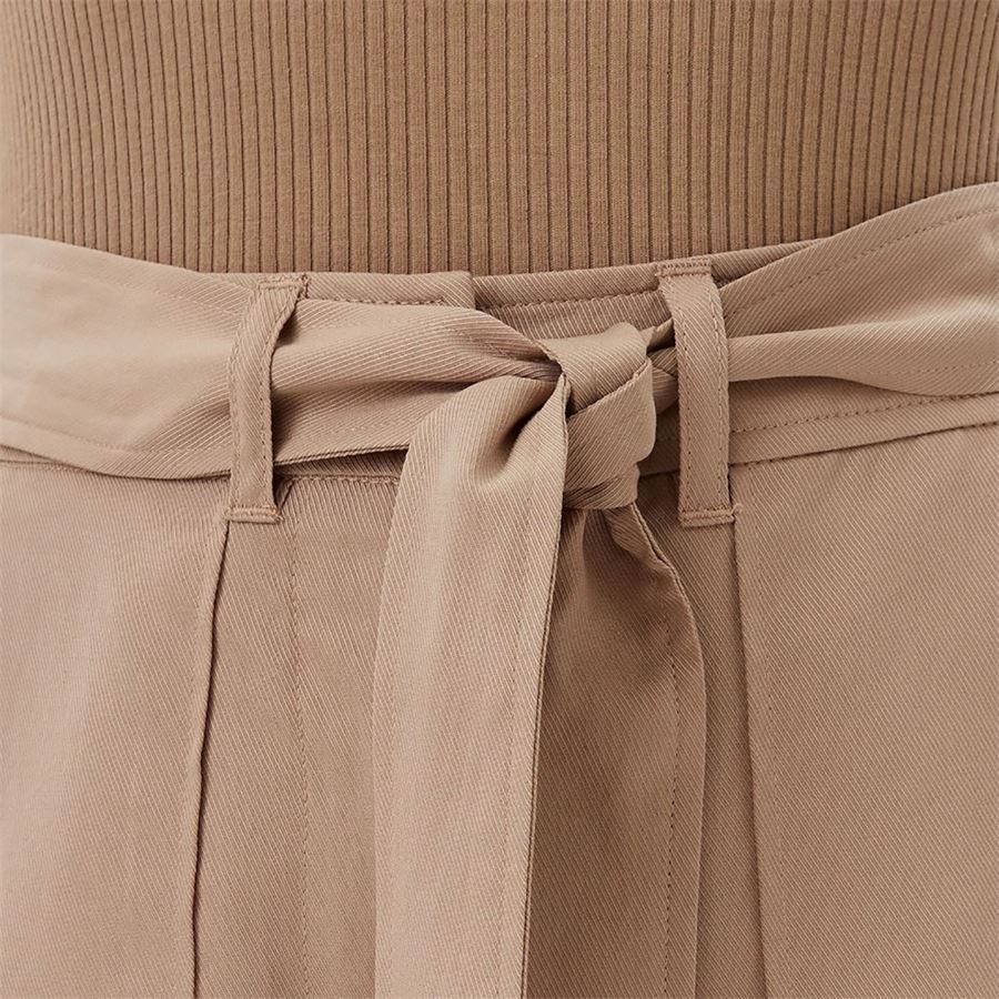 New Nina Belted Short da donna Guess | W5GD1R/WG4C2G1DQ